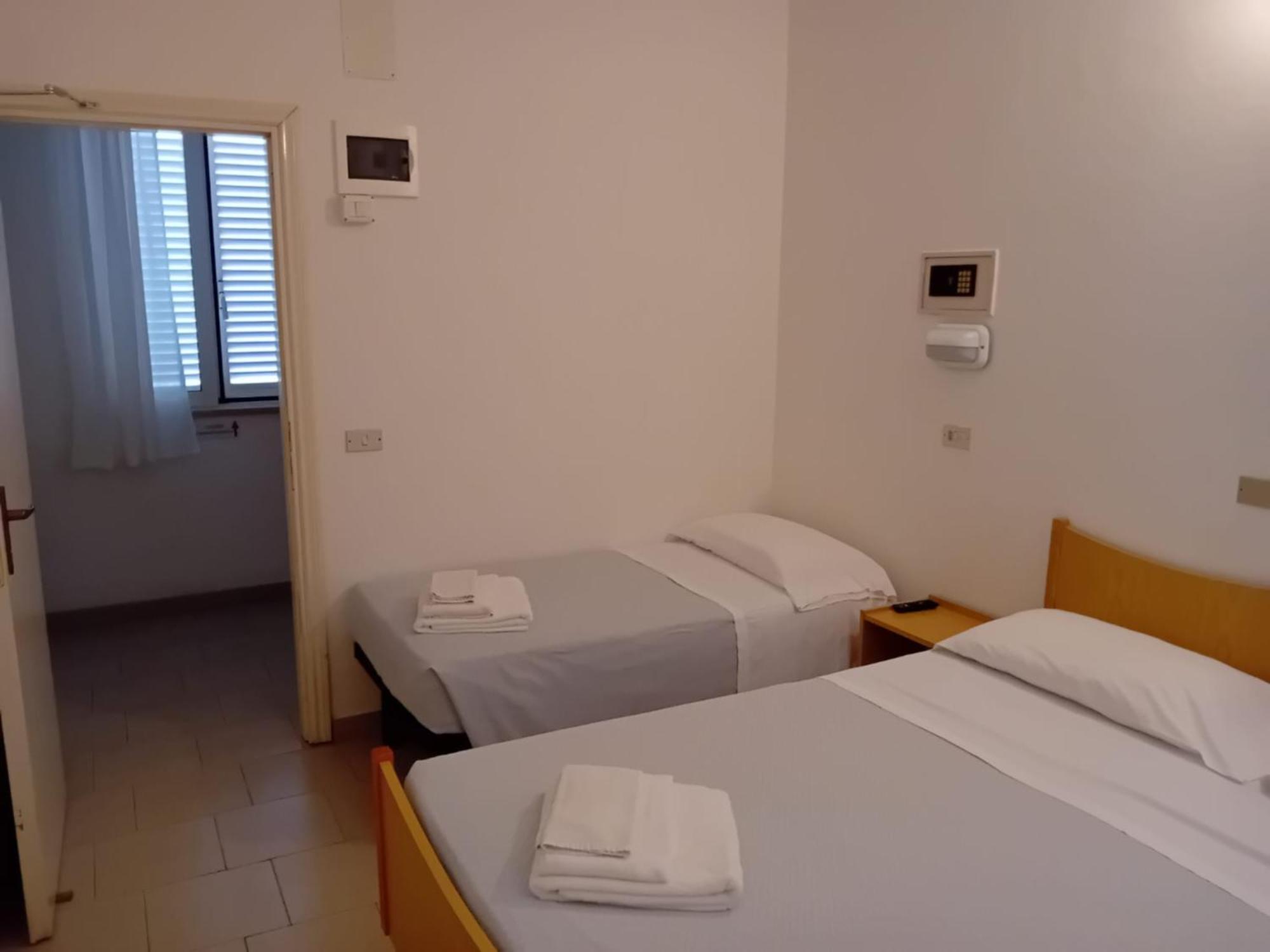 Hotel Serafini Misano Adriatico Exterior photo